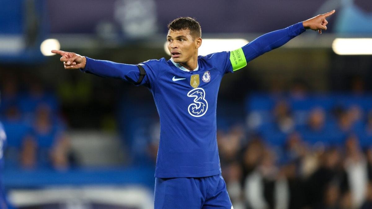 Thiago Silva playing for Chelsea
